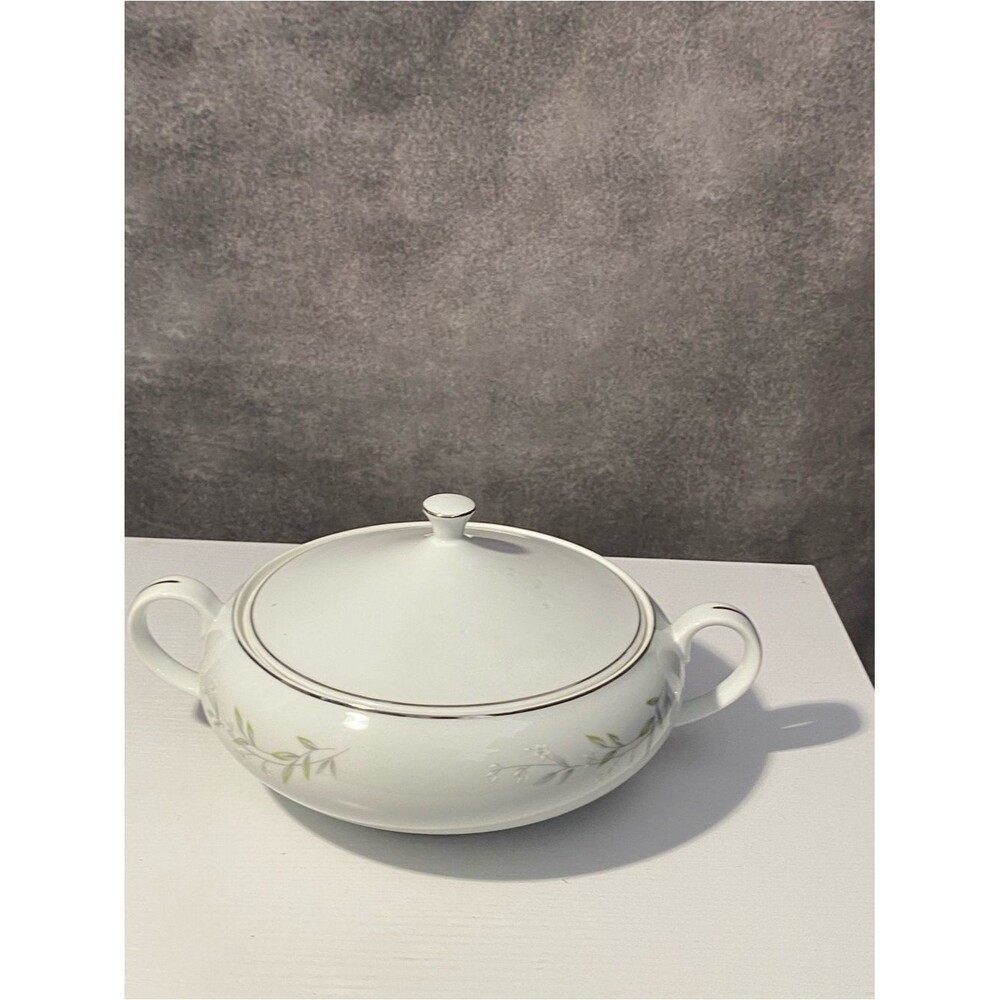 Vintage St. Regis 101 Fine China Covered Vegetable Dish Tureen / Casserole Japan